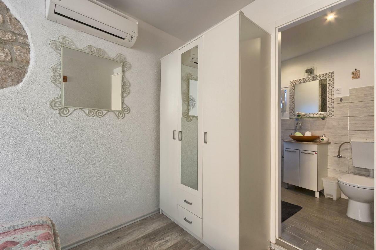 Graciela Apartmán *